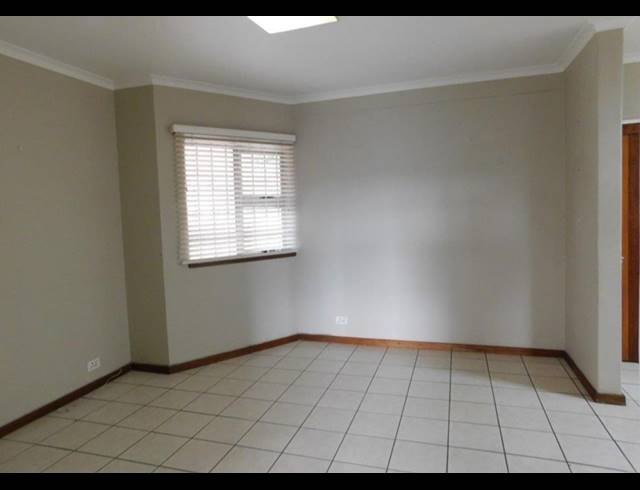 3 BEDROOM SECTIONAL TITLE FOR SALE IN WESTVILLE